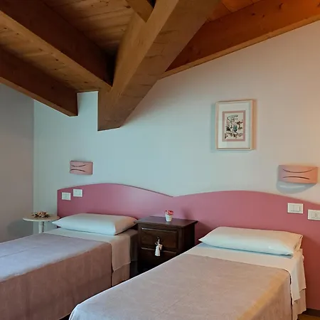 Carlotta Bed & Breakfast