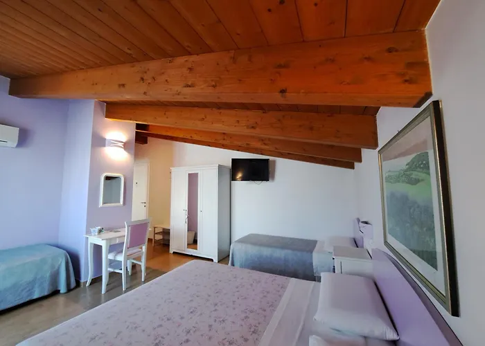 Carlotta Bed & Breakfast 3*