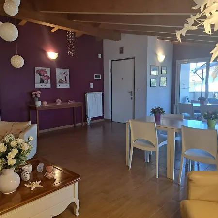 卡洛塔住宿加早餐旅馆 Montesilvano Marina