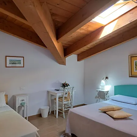Carlotta Bed & Breakfast